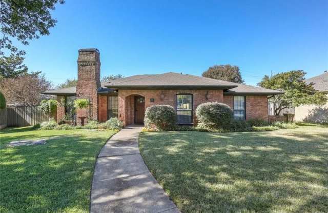 13401 Hedgeapple Drive Gallery 2