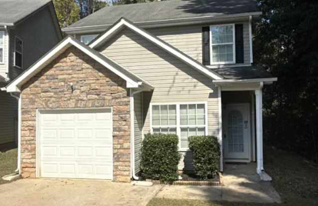 3 Bed and 2.5 Bath in Jonesboro! Gallery 1