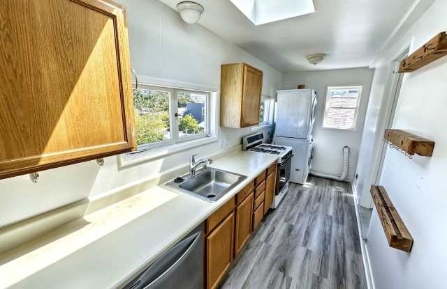 534 63rd St photos photos