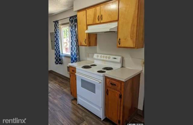 1118 6th St NW Gallery 3