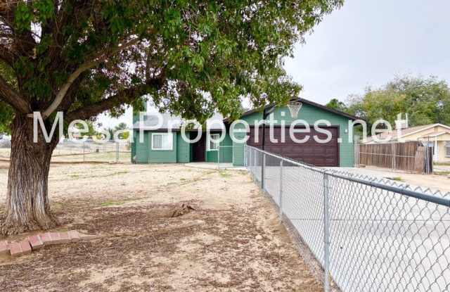 16609 Winona St Gallery 4