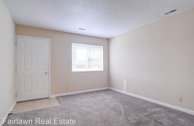 324 E. Fairlawn Dr. Gallery 4