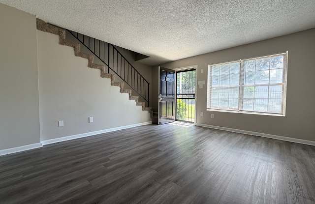 Affordable Housing Close to U of M & Highland Gallery 2