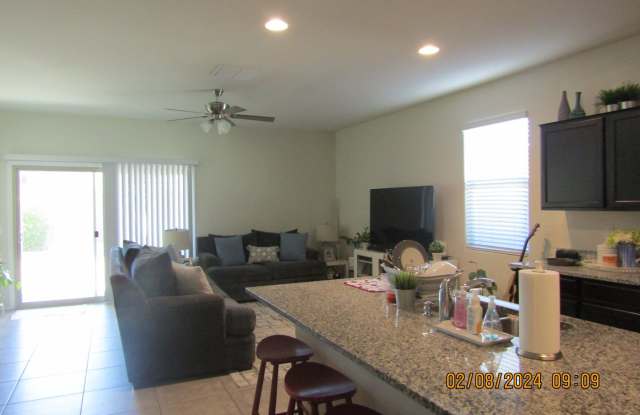 Single Story 3 bedroom Gallery 4