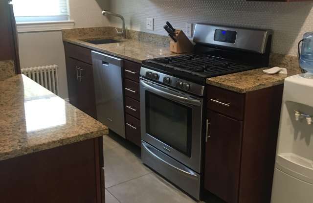 2339 40th Pl Nw Gallery 3
