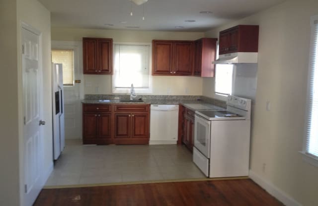 1633 Hopewell Ave - 1633 Hopewell Avenue, Essex, MD 21221