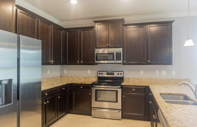 10104 Bedford Lakes Court Gallery 2