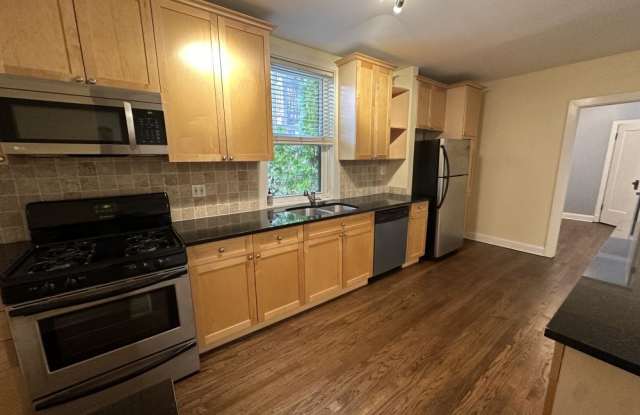 1108 w Montana - 1108 West Montana Street, Chicago, IL 60614