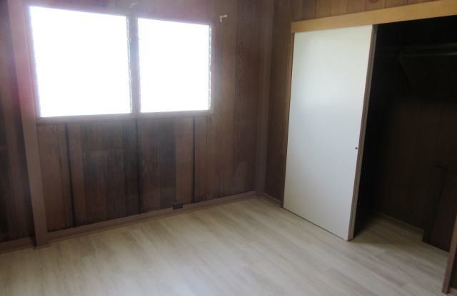 Pearl City, 3 bed, 2 bath house, classic with modern upgrades! Gallery 2