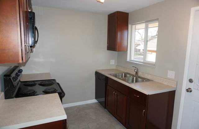 897 W PRENTICE PL Gallery 4
