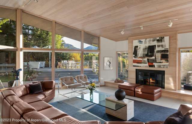 695 Meadows Road photos photos