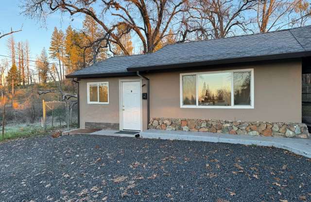 Lower Paradise One Bedroom Home Available Now photos photos