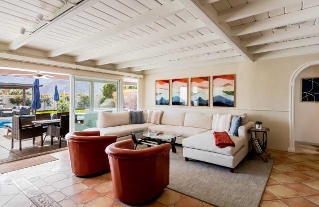 Furnished 4BR Movie Colony Pool Villa with Casita, Monthly Gallery 3