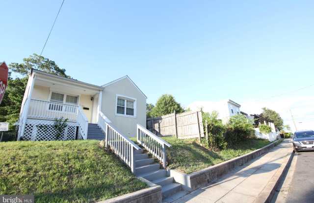 5100 D STREET SE - 5100 D Street Southeast, Washington, DC 20019