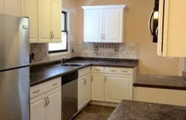 Chic 3BR Ranch in Parchment - Sleek, Stylish  Updated photos photos