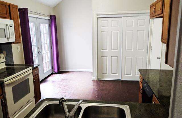 18008 Whispering Gables Lane Gallery 4