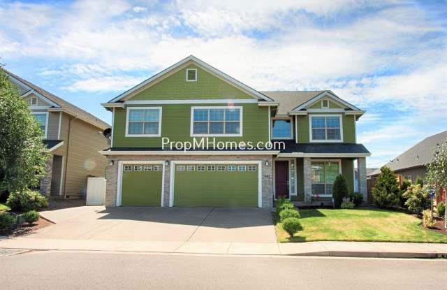 Beautiful Five Bedroom Craftsman Style Home in Molalla! photos photos