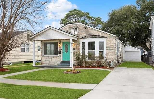 15 LABARRE Place photos photos
