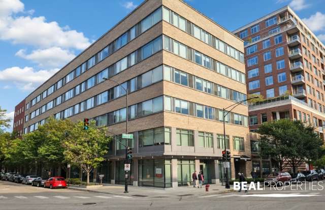 548 W Webster Ave photos photos