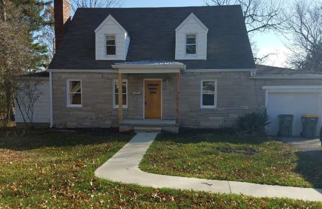 907 S Sheridan Drive Gallery 1