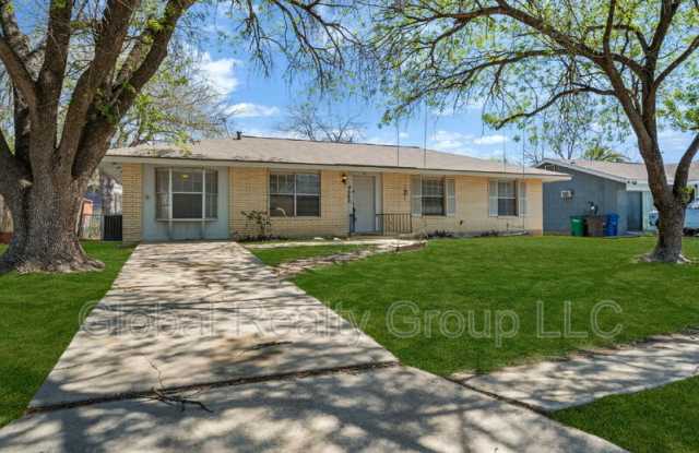 4862 Castle Arms Drive photos photos