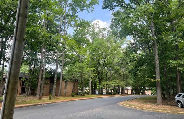Modern Conveniences & Entertainment, All Within Your Reach.  **** Move in Special*** Gallery 4