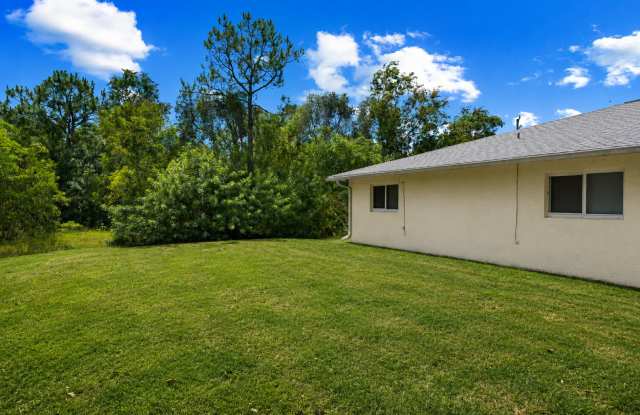 Duplex Lehigh Acres 221 Gallery 1