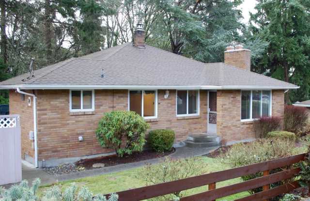 Custom West Seattle Home photos photos
