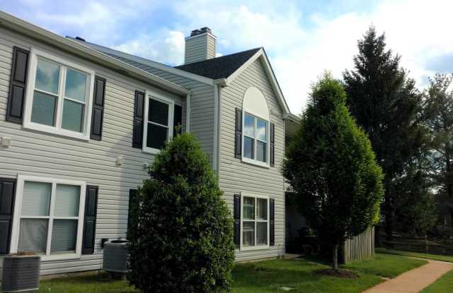 18146 ROLLING MEADOW WAY #183 Gallery 2
