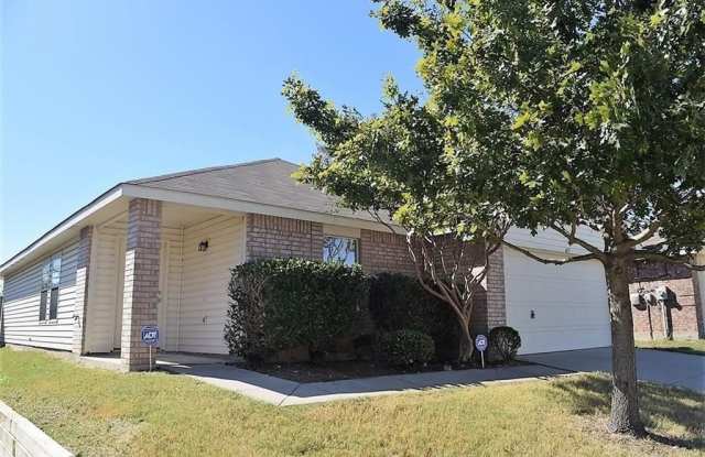 637 Rosario Lane - 637 Rosario Lane, Fort Worth, TX 76052