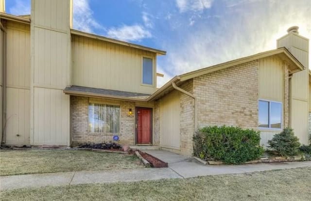 9613 Hefner Village Blvd - 9613 Hefner Village Boulevard, Oklahoma City, OK 73162