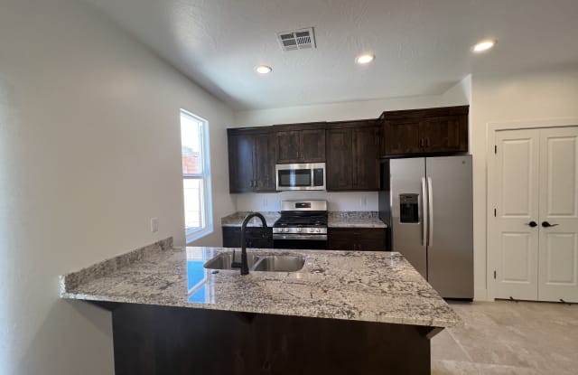 263 N 2480 W photos photos