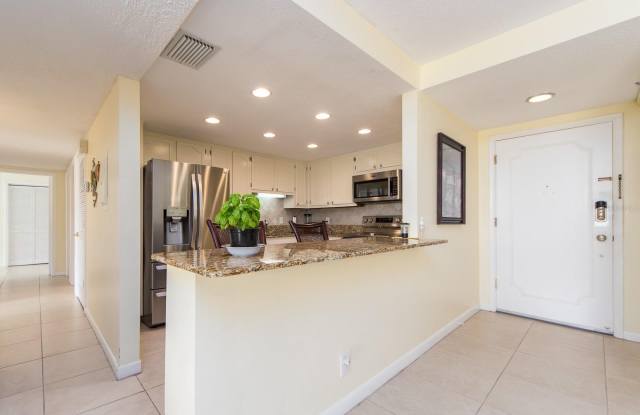675 S GULFVIEW Boulevard Gallery 2