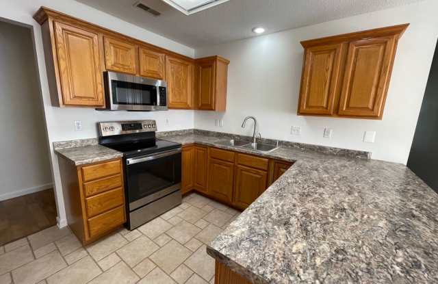 Spacious 4BR Home in Seven Oaks with Garage  Private Yard photos photos