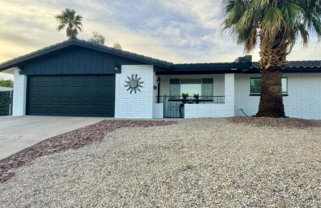 2715 Shasta Ln photos photos