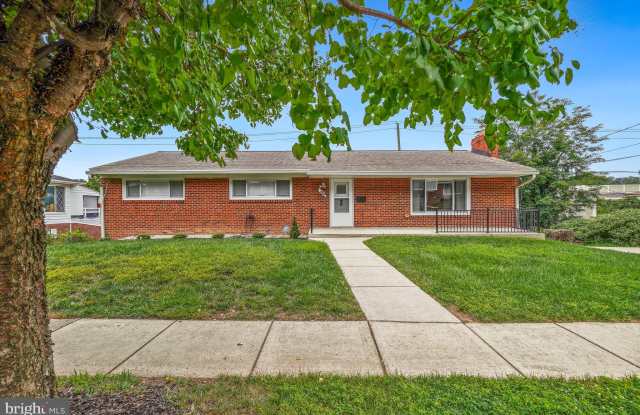 8005 MURRAY HILL Drive photos photos