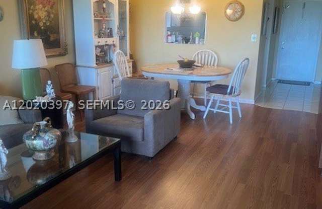 7797 Golf Cir Dr Gallery 3