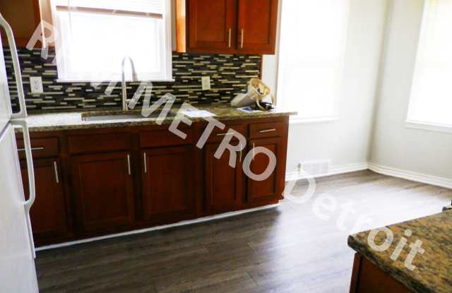 22402 Normandy Ave Gallery 4