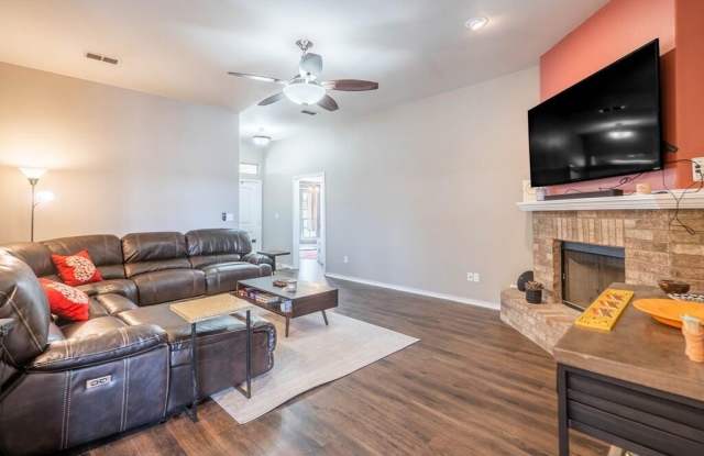 809 Nolan Ryan Dr Gallery 4