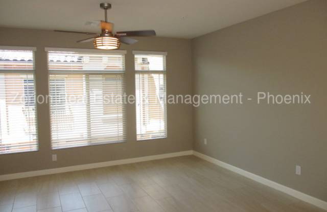 240 West Juniper Avenue Unit: 1156 Gallery 3