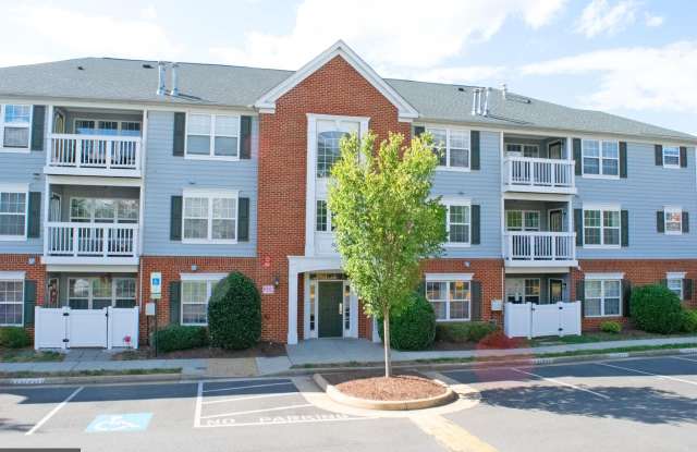 501 CONSTELLATION SQUARE SE - 501 Constellation Square Southeast, Leesburg, VA 20175