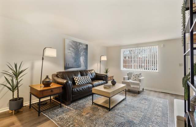 Shadeland Terrace Townhomes with Full Basements Gallery 2