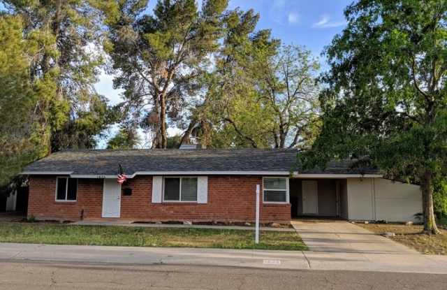 1635 East Gardenia Avenue Gallery 2
