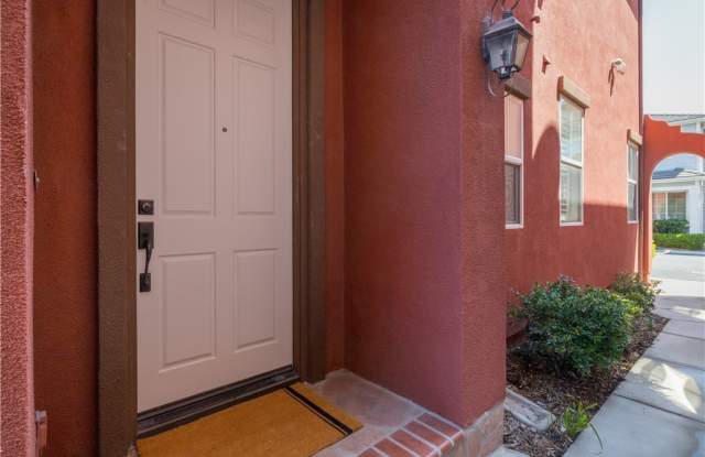 2897 Maricopa Street Gallery 2