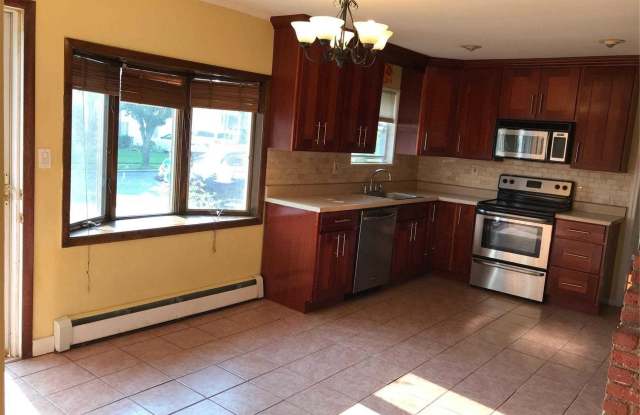 182 Southwood Cir Gallery 2