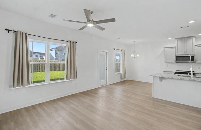 248 Buckingham Drive Gallery 2