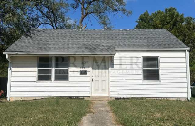 4818 Woodend Ave Kansas City, KS 66106// 2 Bedrooms/ 1 full bath/ Rent $1099 Move in ready/ Single family house photos photos