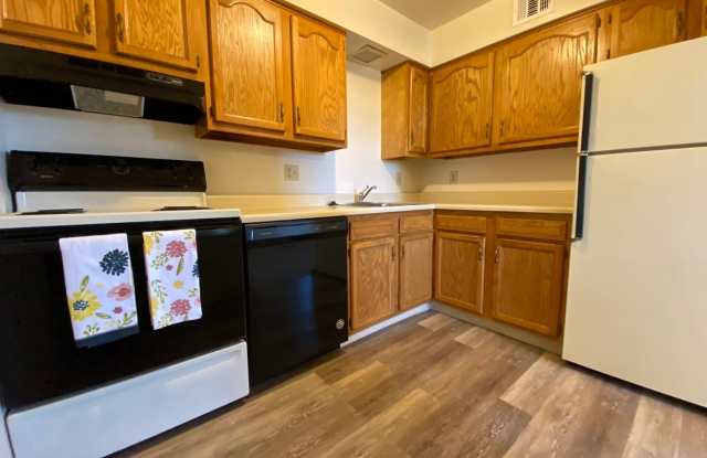 Spacious 2BR at Bellwood Manor! Great North Hills Location! Call Today! photos photos Spacious 2BR at Bellwood Manor! Great North Hills Location! Call Today! photos photos