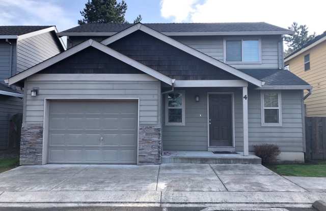 Charming 2-story home in desirable Sunnycrest Point area photos photos