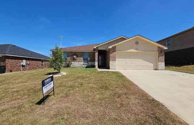 BACK TO SCHOOL RENT SPECIAL - $250 GIFT CARD - COMING SOON! photos photos